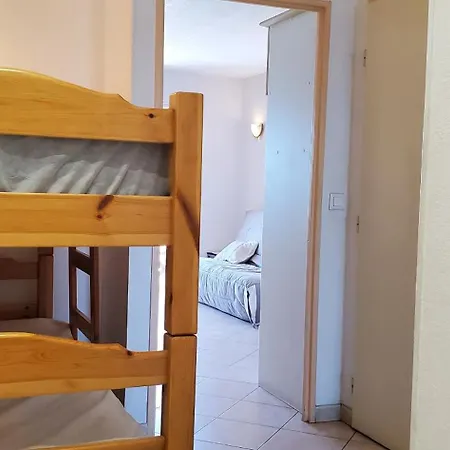 Apartment Le Capitole Vue 27m2 Les Pieds Dans Leau 2 Adultes 2 Enfants Clim Et Garage