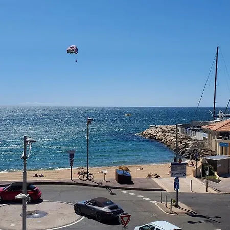 Le Capitole Vue 27m2 Les Pieds Dans Leau 2 Adultes 2 Enfants Clim Et Garage Apartment
