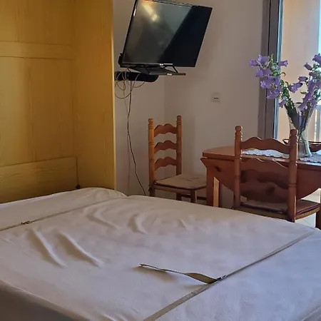 דירה Le Capitole Vue 27m2 Les Pieds Dans Leau 2 Adultes 2 Enfants Clim Et Garage Fréjus